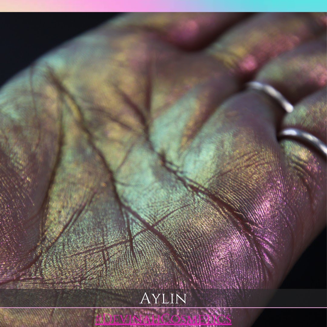 Aylin eyeshadow with reddish pink to goldish yellow to green multichrome