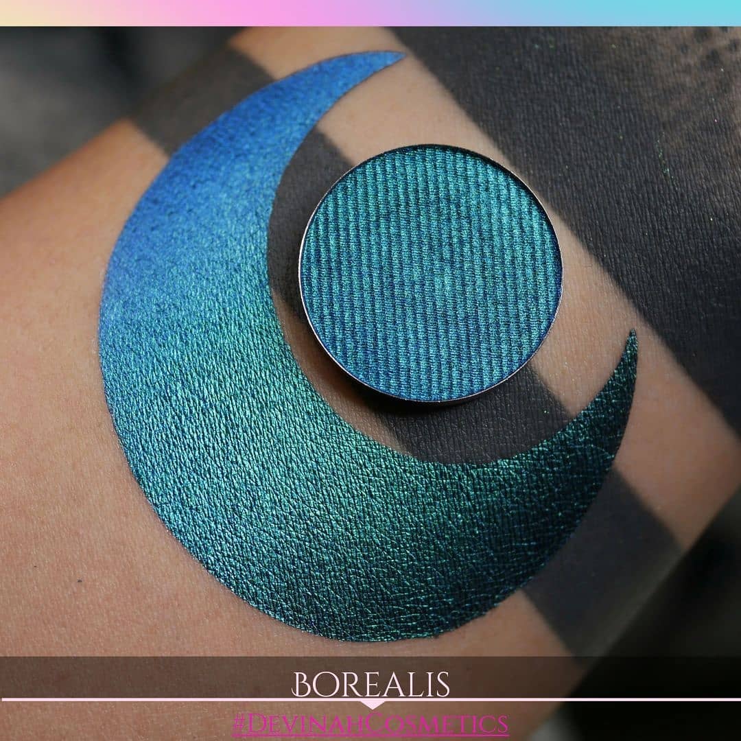 Multichrome multi chrome green purple blue teal eyeshadow eye shadow