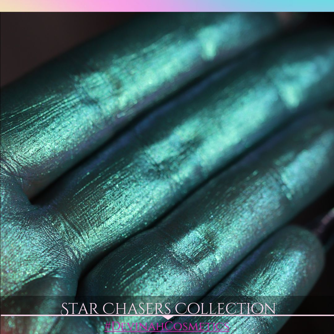 Star Chaser duochrome multichome eyeshadow eye shadow blue teal pink green