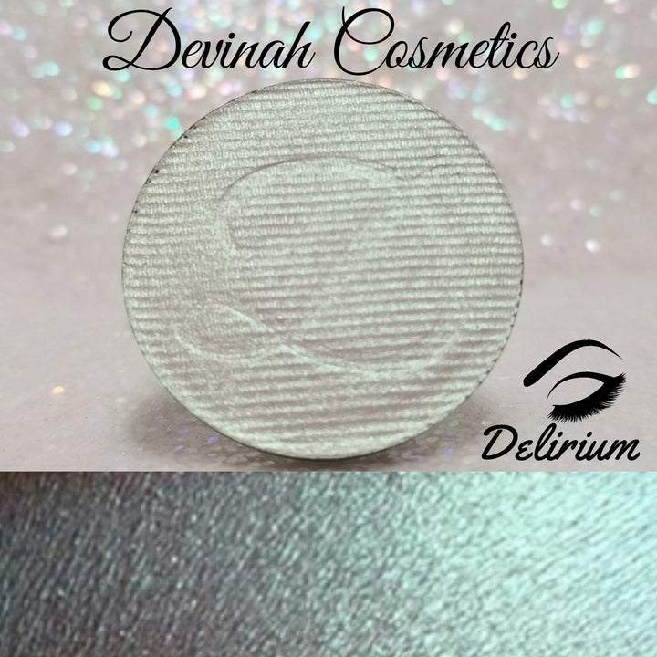 DELIRIUM Iridescent Face and Body Highlighter