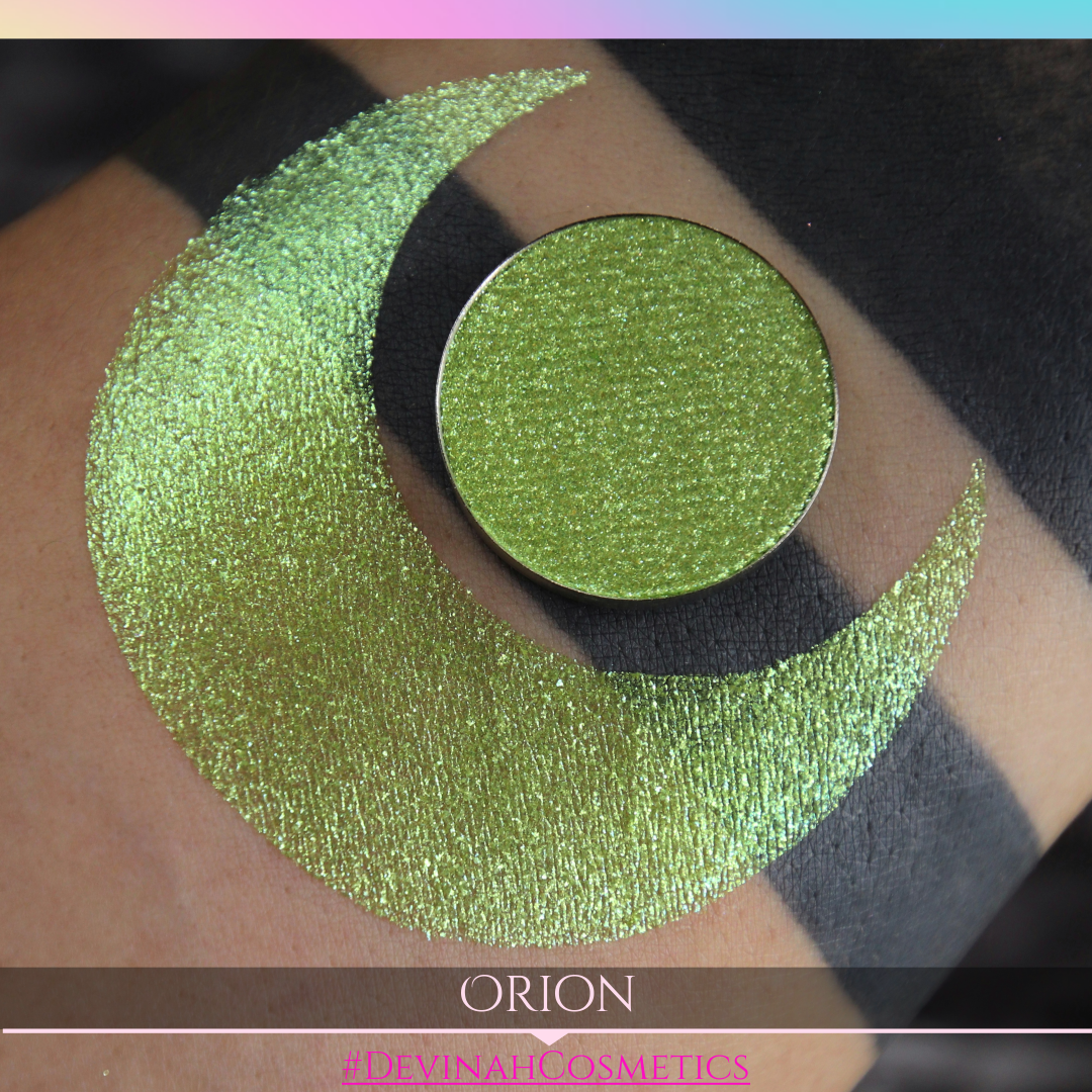 Star Chaser duochrome multichome eyeshadow eye shadow blue gold green
