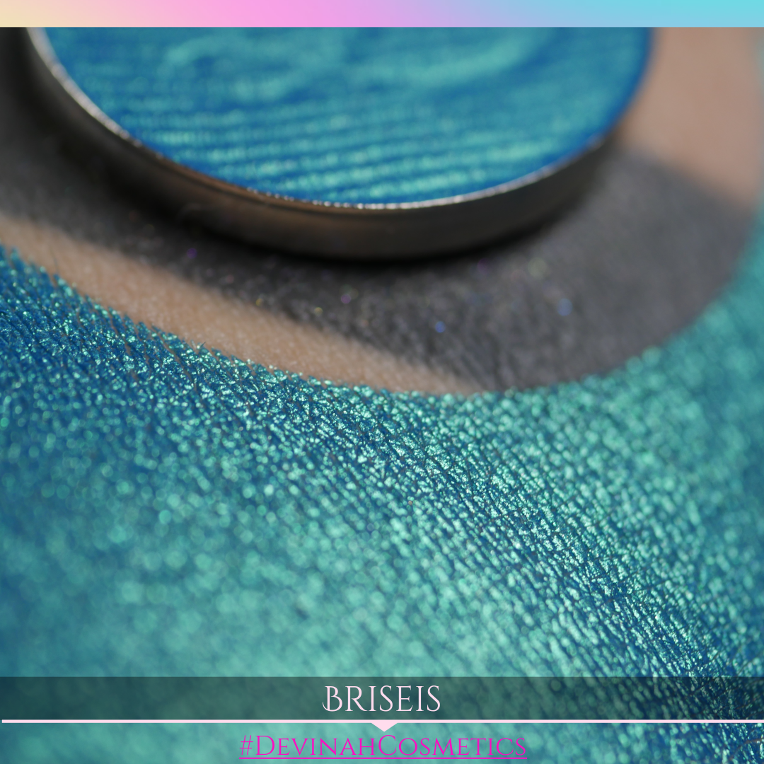 Blue peacock green shimmer eyeshadow