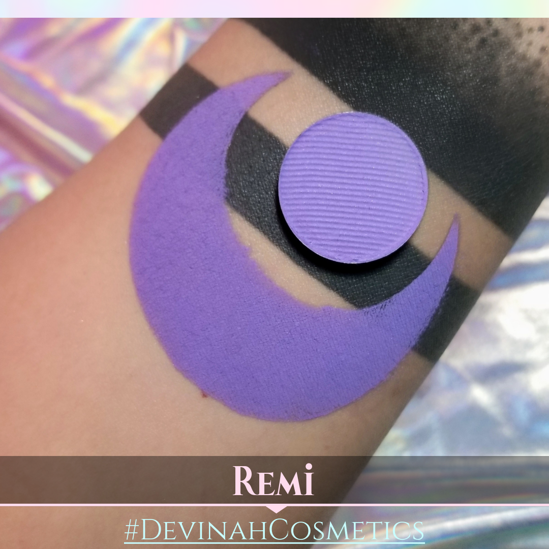 Matte eyeshadow, purple, violet, indigo, blue toned eye shadow