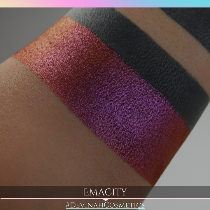 Emacity Multichrome Eyeshadow